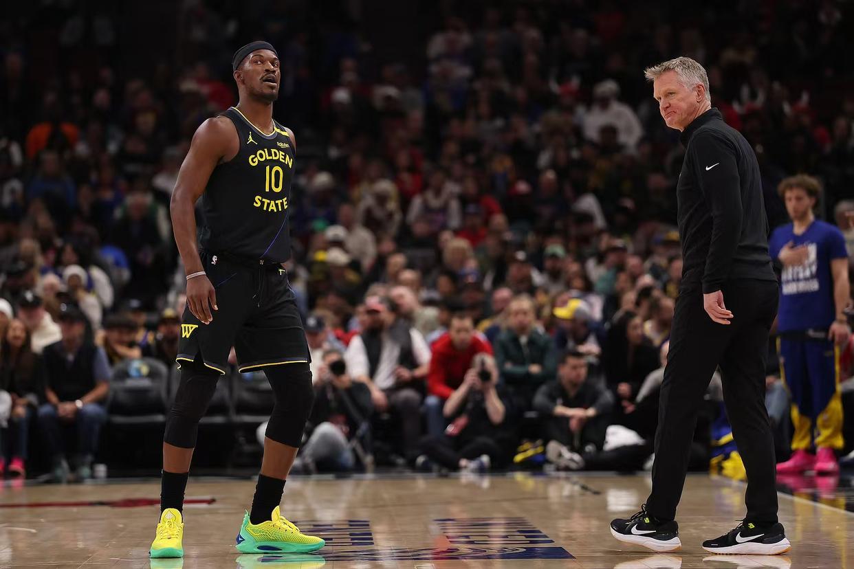 九游官网-巴特勒56分全场回放