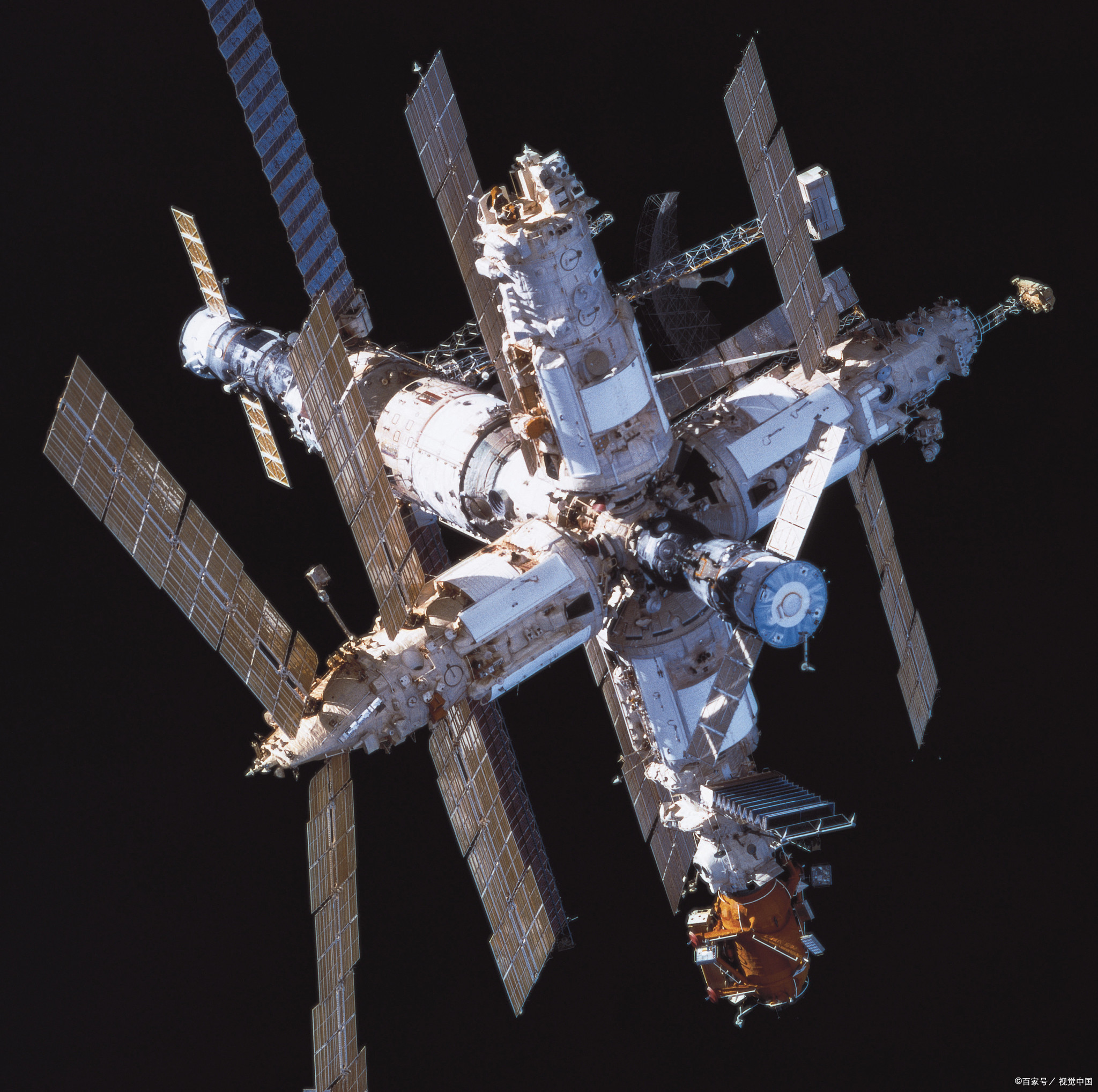 九游娱乐-包含今夜多伦多猛龙调整名单以备欧超杯，迎来里程碑环节打磨，更衣室稳定，数据趋势出现新变化的词条