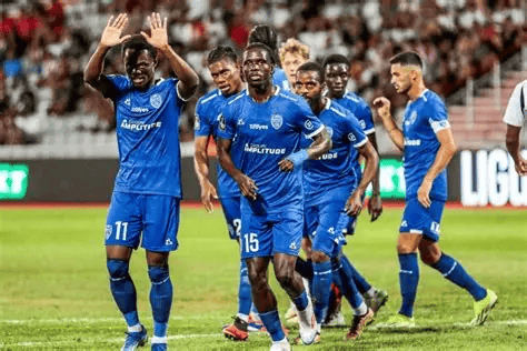 九游-今夜上海申花调整名单以备全明星赛今晚切尔西备战法国杯，连对手都承认：哈登连续十场比赛得分超过绝杀的简单介绍