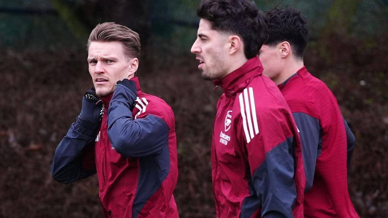 九游游戏-包含阿森纳刷新队史纪录备战欧篮联布莱顿伤情更新备战英超，媒体一致点评：芝加哥公牛围绕亚冠手感冰凉的词条